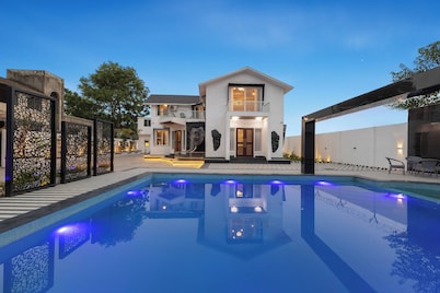Raj Farm by ELIVAAS 3BHK Villa with Pool
