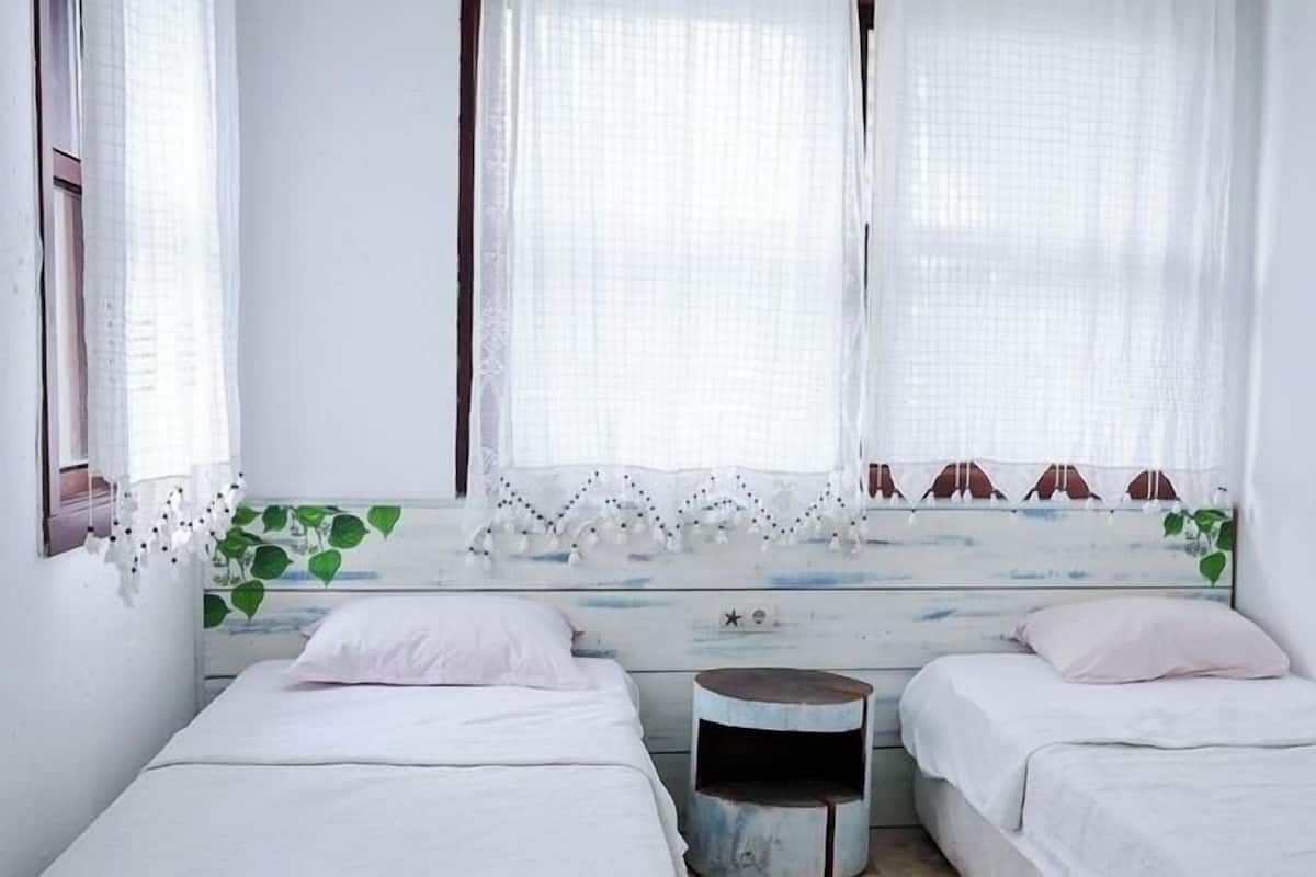 Standard Double or Twin Room, Garden View