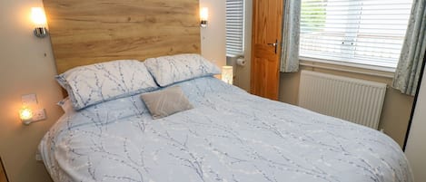 2 Schlafzimmer, kostenloses WLAN, individuell dekoriert