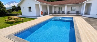 Pico Island Villa 20 · Private Pool, Sea & Pico View
