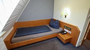 Chambre Simple Confort | Bureau, Wi-Fi gratuit