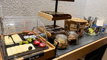 Tägliches inbegriffenes Frühstücksbuffet
