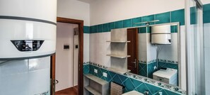 Appartement, balcon, vue ville | Salle de bain