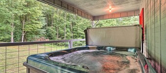 2-home Country Estate Near Clayton! 2 Hot Tubs