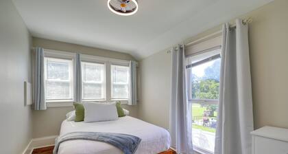 Charming Home, Walkable to Downtown Lee's Summit