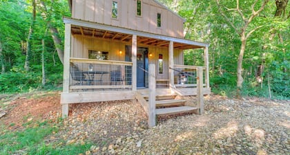 Ozark Escape! Cabin w/ On-site Hiking & Fishing