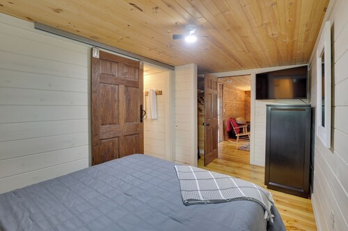 Black Hills Basecamp: Sturgis Home w/ Yard!