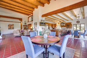 Interior - Luxurious Retreat w/ Stunning Views in Santa Fe (Santa Fe)