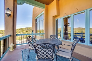 Interior - Luxurious Retreat w/ Stunning Views in Santa Fe (Santa Fe)