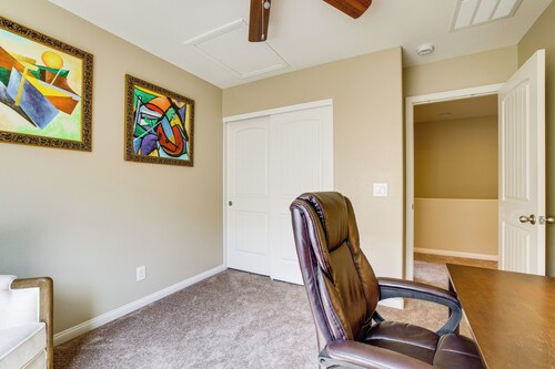 12 Mi to Las Vegas Strip: Classic Home w/ Patio!