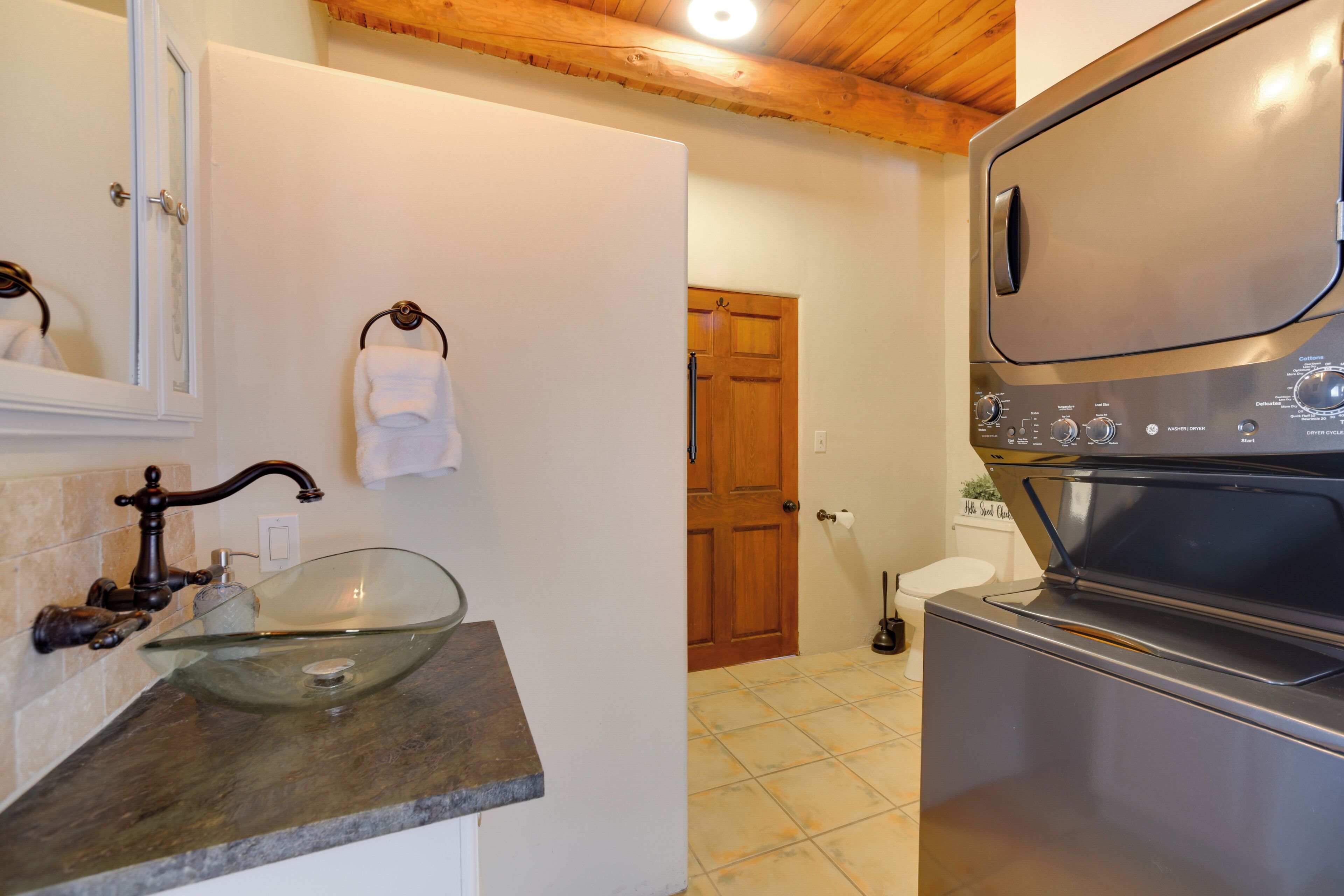 House (1 Bedroom) | Interior