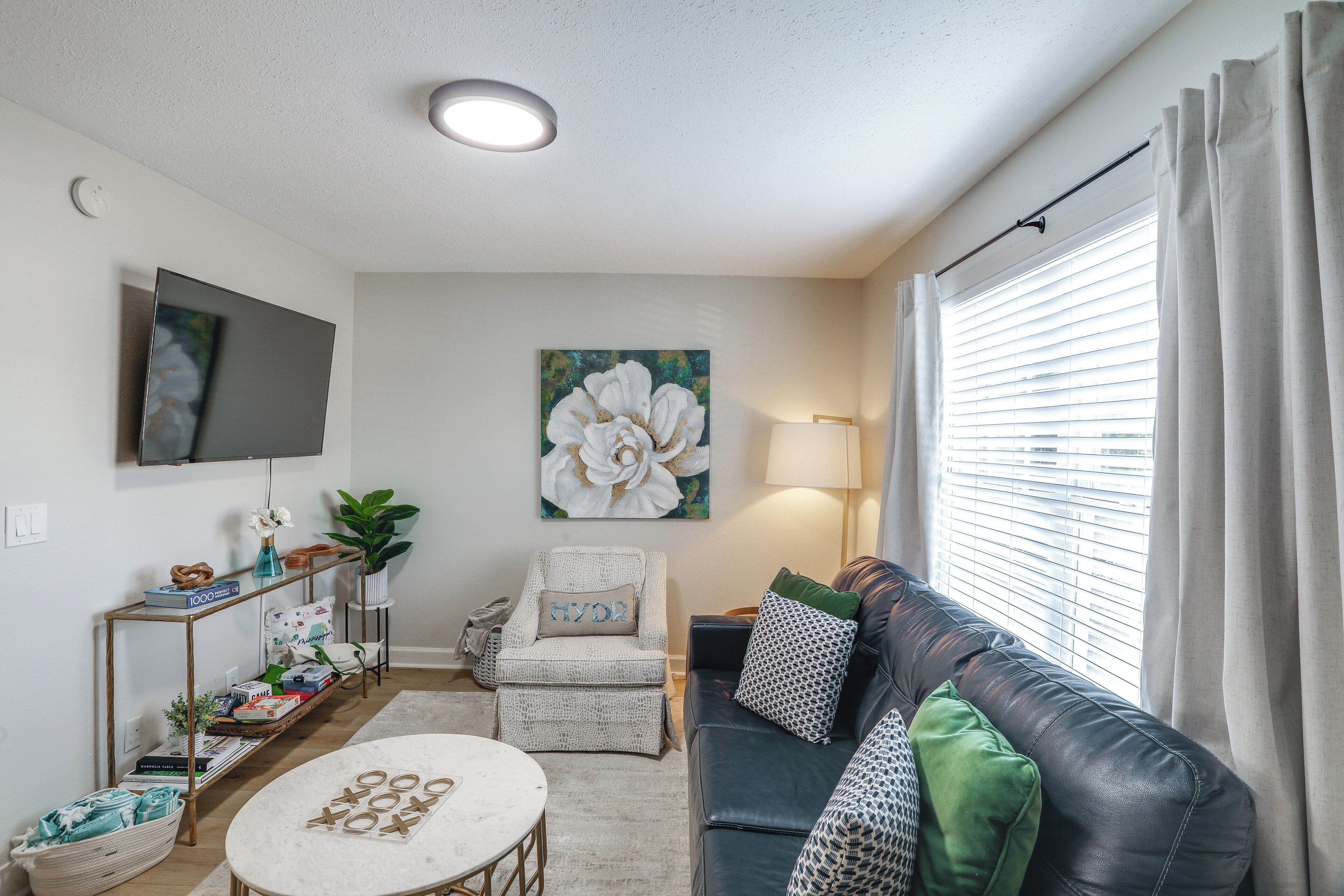 Apartment (2 Bedrooms) | Front of property
