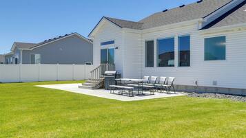 House (6 Bedrooms) | Front of property