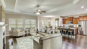 House (3 Bedrooms) | Interior