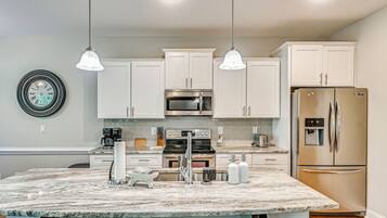 Rumah (4 Bedrooms) | Interior