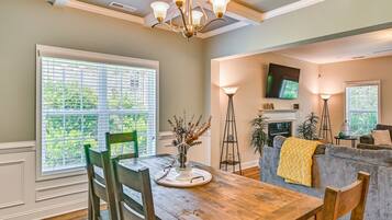 House (4 Bedrooms) | Interior