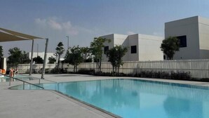 Nhà liên kế Cao cấp, sân hiên, quang cảnh sân vườn | Hồ bơi | Hồ bơi ngoài trời 