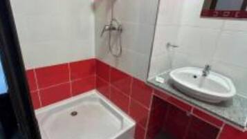 Towels, soap, shampoo, toilet paper