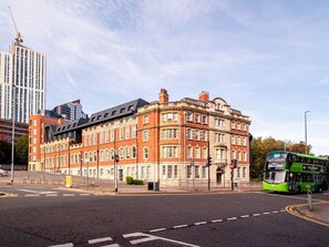 Exterior - Modern 1Bed Central Leeds Apt Near Arena (Leeds)