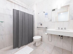 Bathroom - Riviera Hotel Brasilia (Brasília)