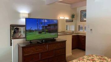 Condo, 2 Bedrooms | 2 bedrooms, WiFi (free)