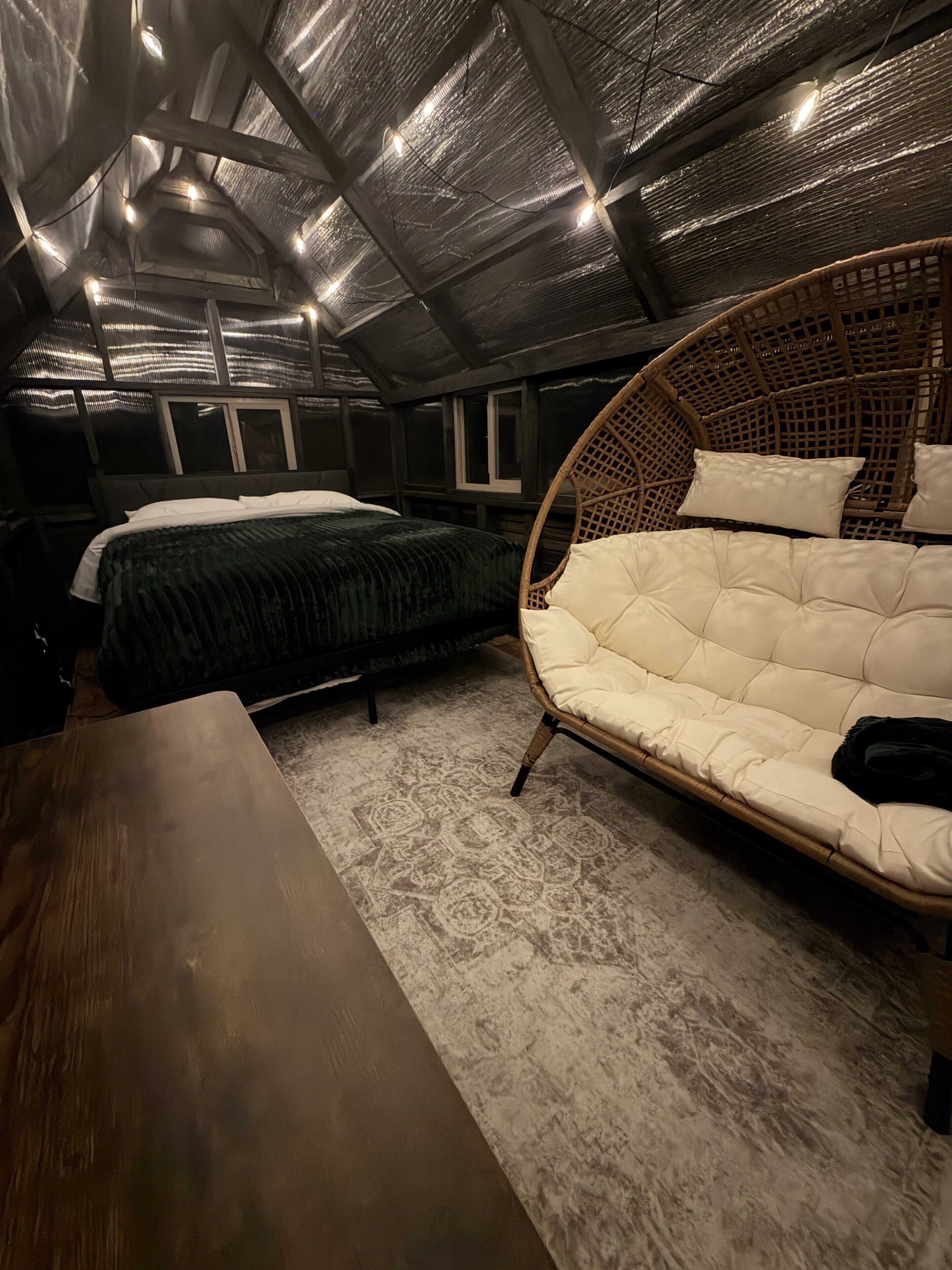 Room. 5 Glamping Cottages & Room for Tents! Close to Golf, Casino, & Lake Michigan