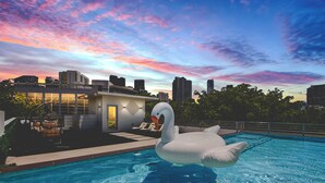 Unclassified image, 3 of 40, button - Luxury Brickell Home, Rooftop Pool, BBQ, City Lights (Miami)
