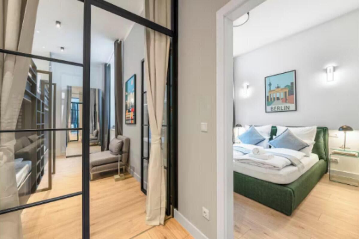3 bedrooms, desk, iron/ironing board, free WiFi