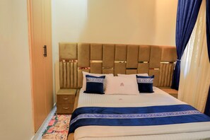 Habitación Deluxe doble | Escritorio, espacio para trabajar con un portátil, wifi gratis
