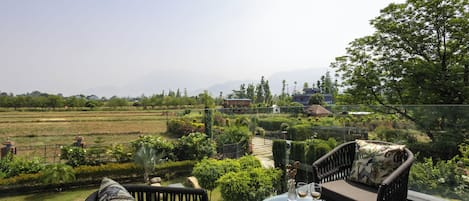 Luxury-Villa | Speisen im Freien
