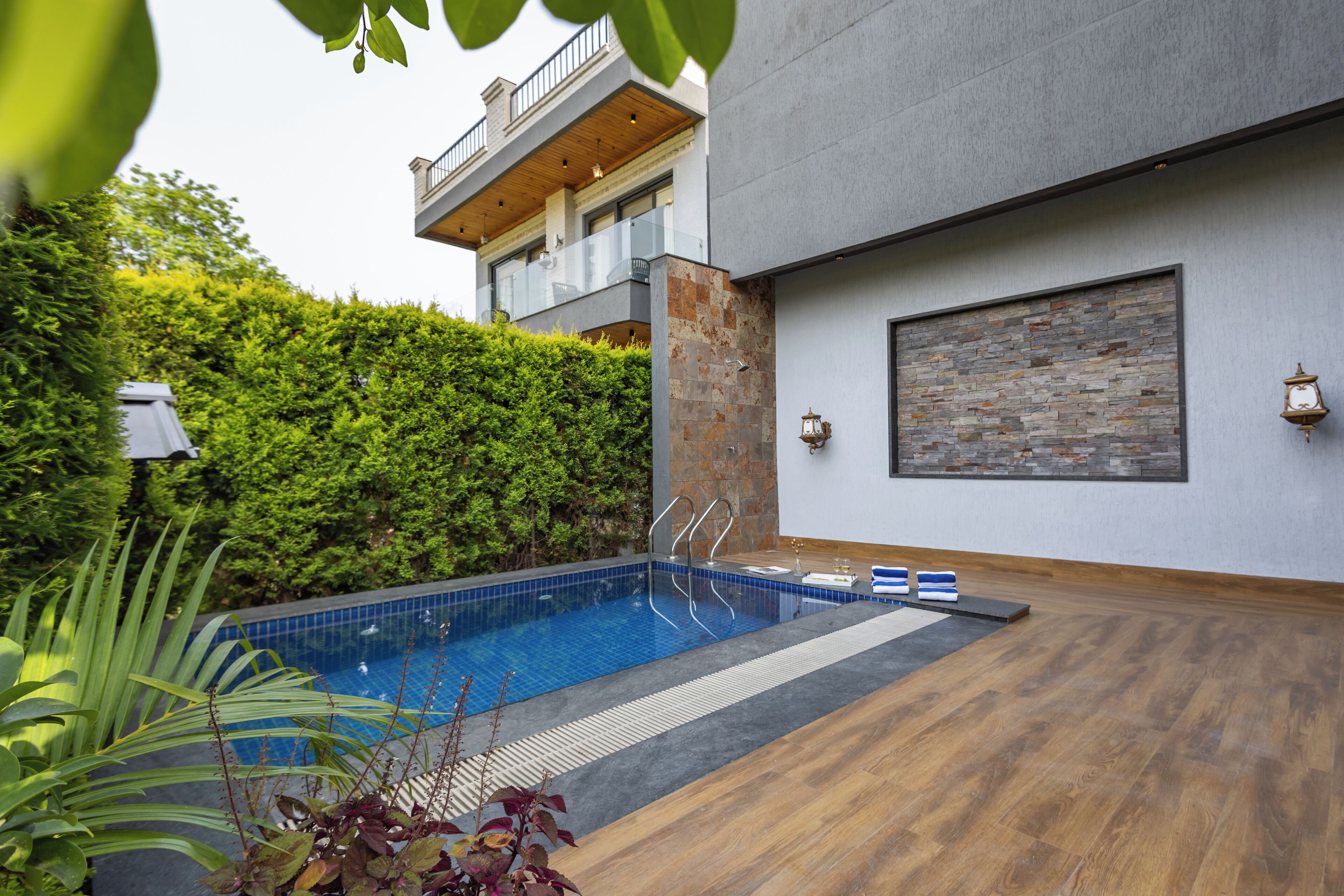 Deluxe Villa | Pool | Outdoor pool
