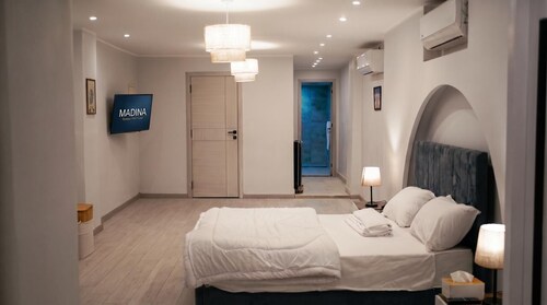 Madina Boutique Hotel 