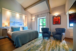 Room - Vrbo Property (Tarascon)