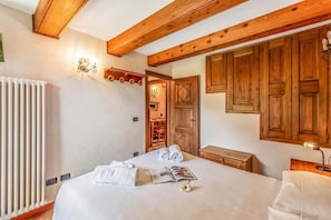 Apartemen Keluarga, 3 kamar tidur, 2 kamar mandi (Courmayeur Apartment X6 Parking) | 3 kamar tidur