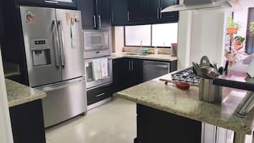 Apartment, 2 Bedrooms, Accessible, Terrace | Interior