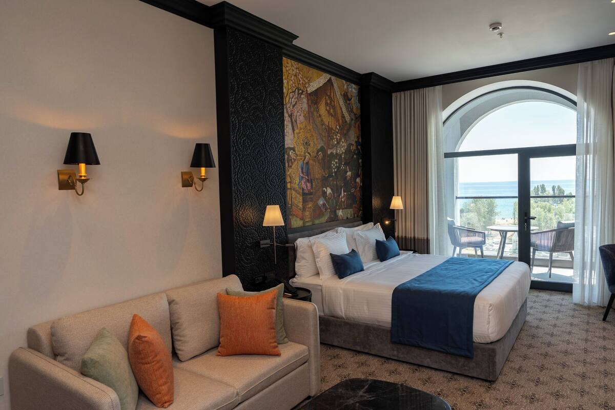 Quarto casal superior | Cofres nos quartos, Wi-Fi de cortesia