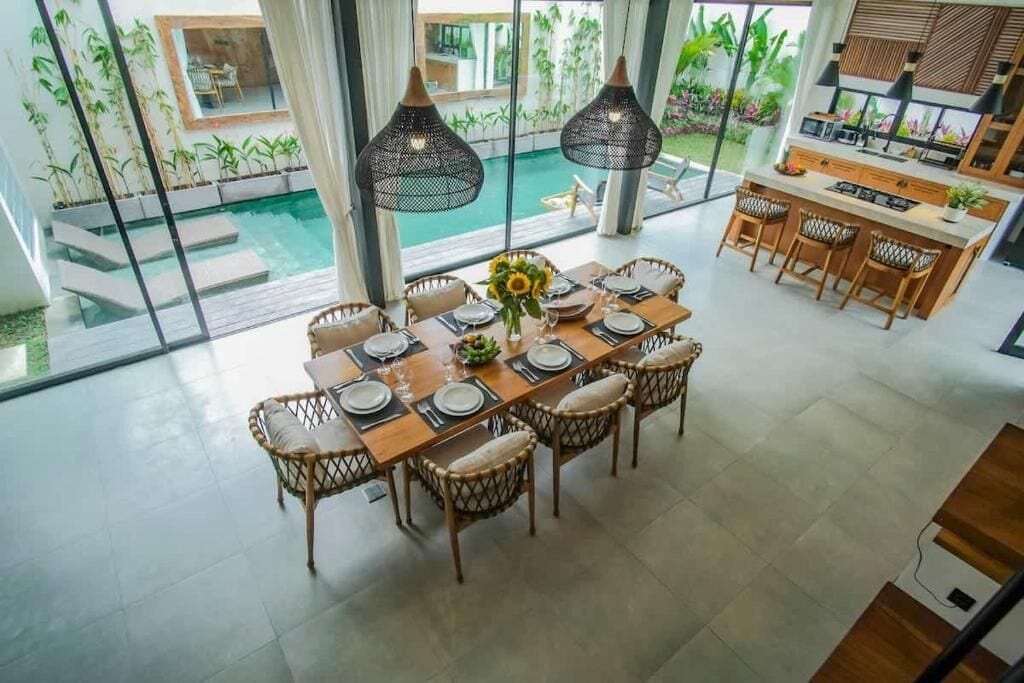 Villa Deluxe, 3 habitaciones, alberca privada | Restaurantes
