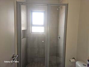 House, 2 Bedrooms, Accessible, Balcony | Bathroom - 1st Generation Style (Johannesburg)