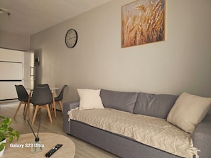 Hus, 2 soverom, tilgjengelighetstilpasset, balkong | Oppholdsrom