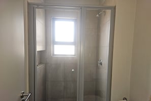House, 2 Bedrooms, Accessible, Balcony | Bathroom - 1st Generation Style (Johannesburg)