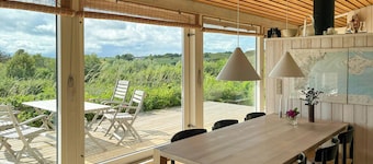 1980s wooden house with views over Aarhus Bay