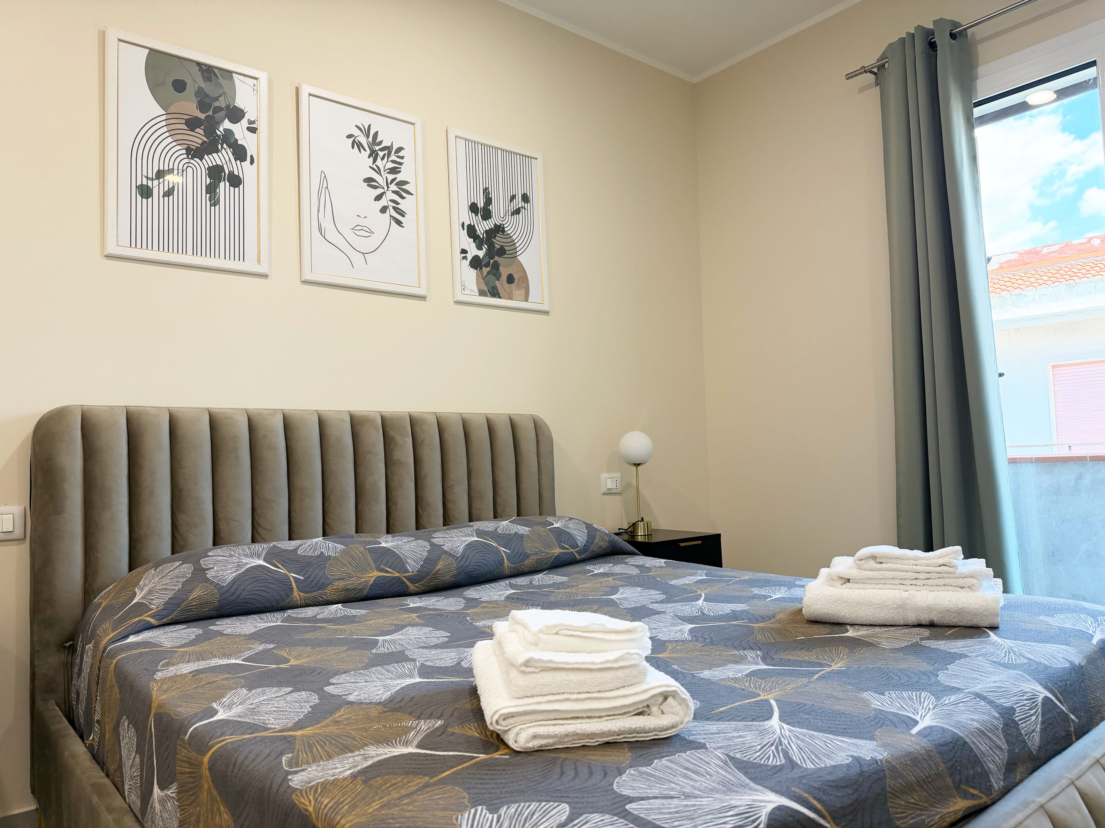 Double Room, Balcony, Beach View