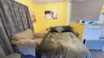 Internet, bed sheets