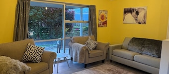 Cottage at Flat Hills Cafe and Tourist Park (self-contained)