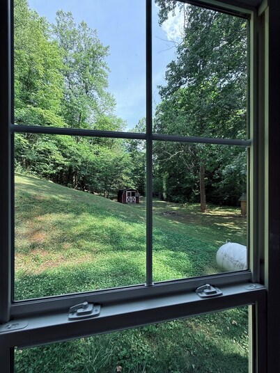 The Whispering Creek House. Peaceful Retreat Near Charlottesville