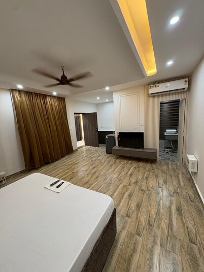 Happy Home Stay