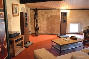 Interior - cinegite (Saint-Pey-de-Castets)