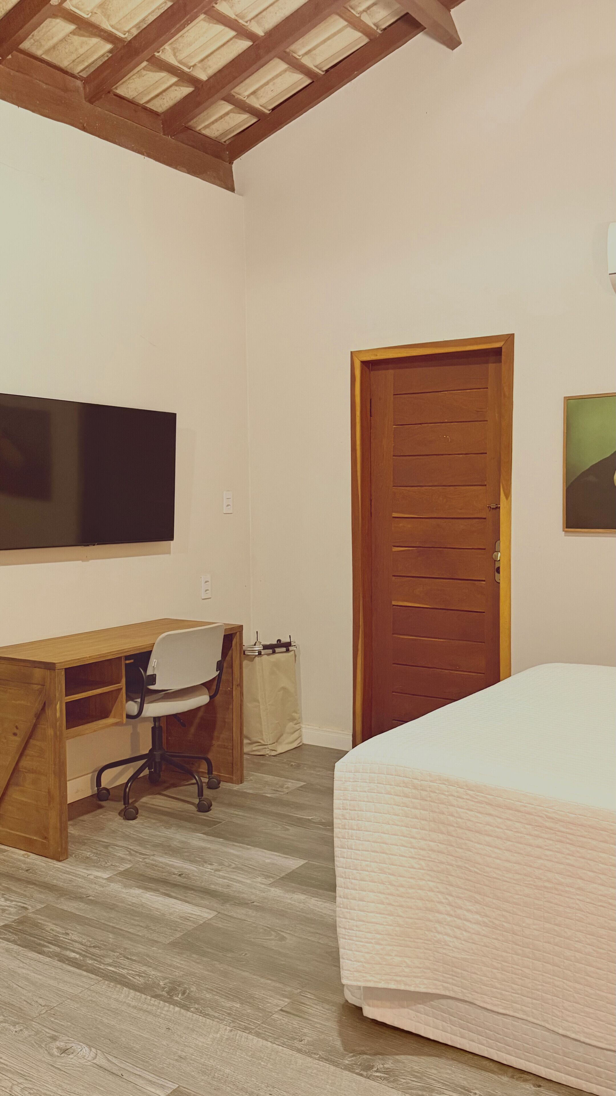 Monolocale Luxury, vista lago | Una cassaforte in camera, tende oscuranti, Wi-Fi gratuito