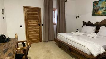 Double Room, Pool View | Desk, free WiFi
