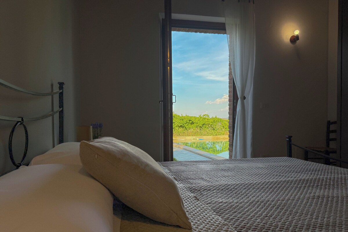 Apartemen Comfort, patio, pemandangan kolam renang | Pemandangan dari kamar
